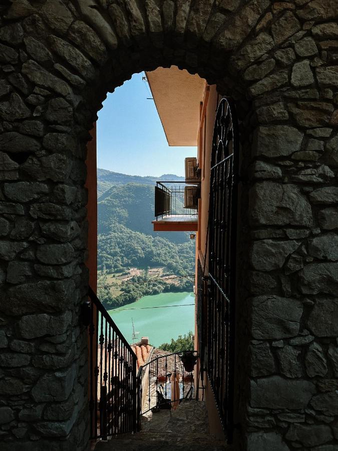 Lago Del Turano - La Taverna Con Cucina Open Space E Free Wi-Fi Ascrea Esterno foto