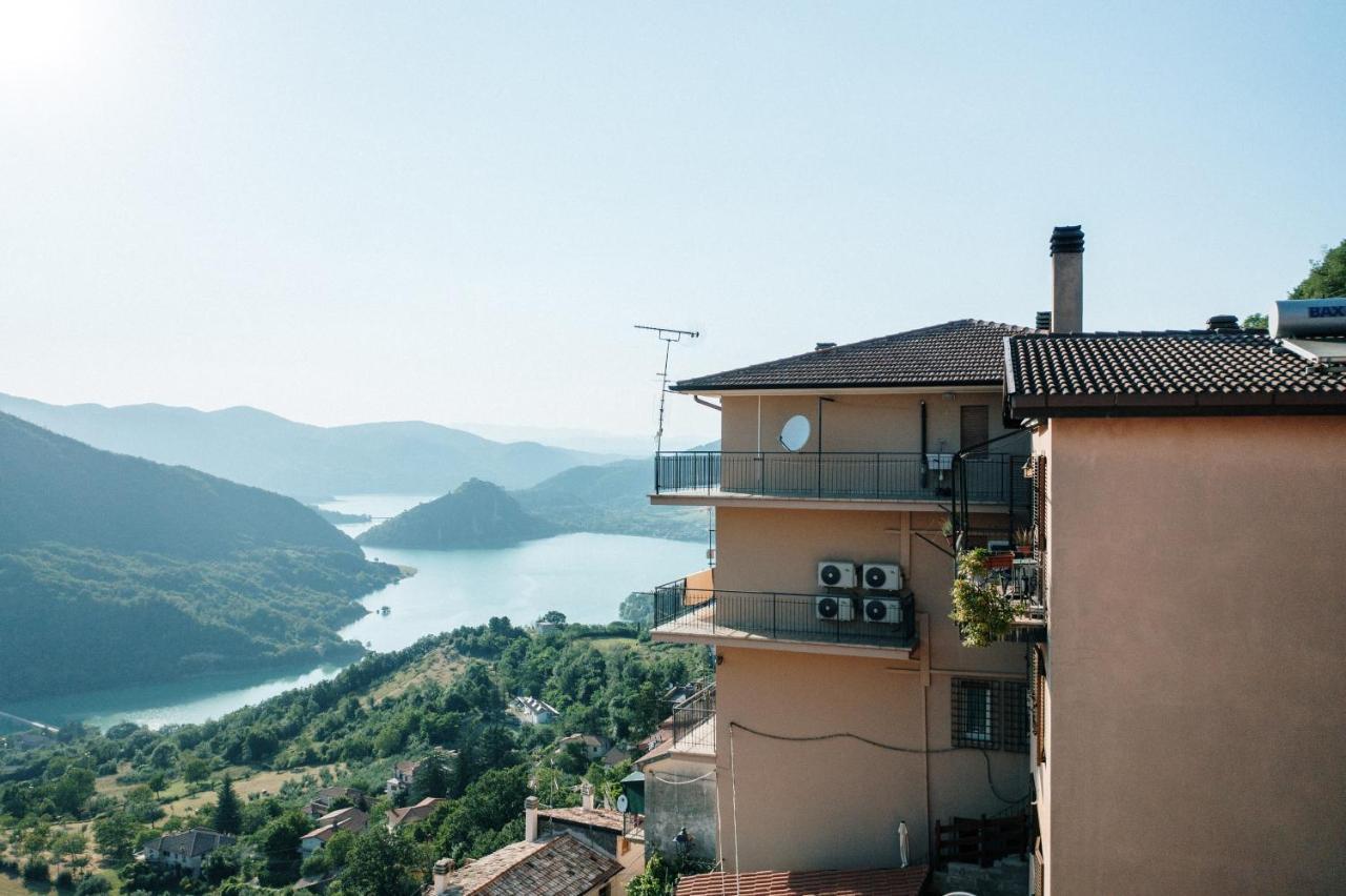 Lago Del Turano - La Taverna Con Cucina Open Space E Free Wi-Fi Ascrea Esterno foto